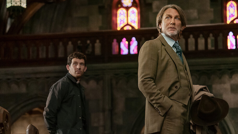 Wake Up Dead Man Knives Out