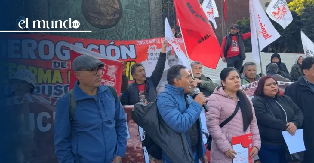 La CNTE marcha en CDMX e instala plantón en la Cámara de Diputados